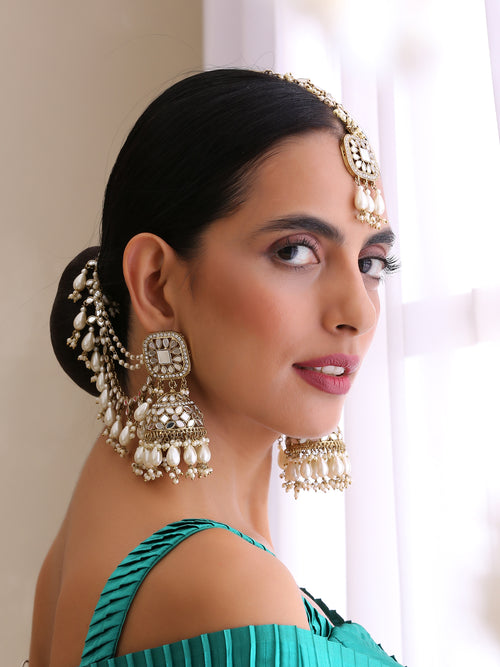 Find Your Perfect Wedding Earrings: Jhumkas and Beyond