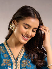 Nishvi Stud Earrings