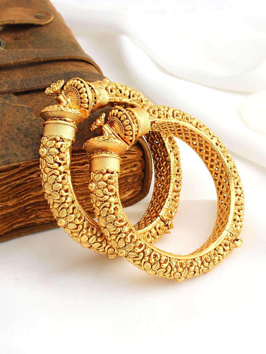 Prajna Bangle Set-Gold