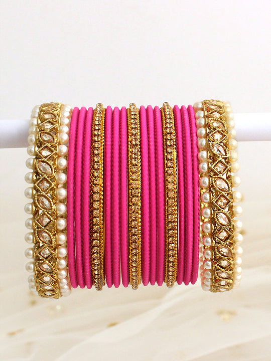 Urmi Bangle set