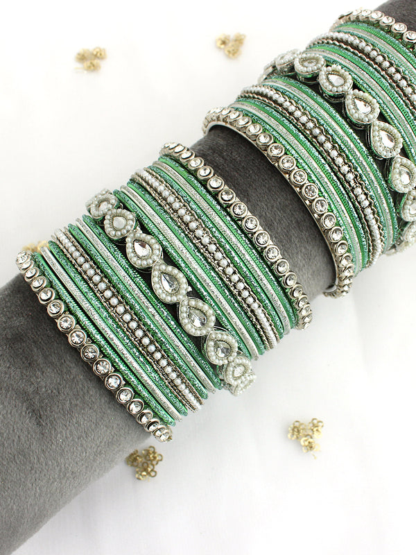 Aavya Bangle Set / Stack