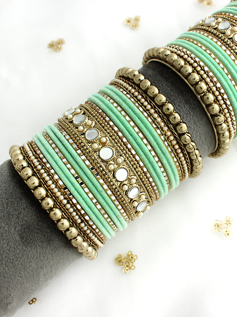 Rishika Bangle Set / Stack