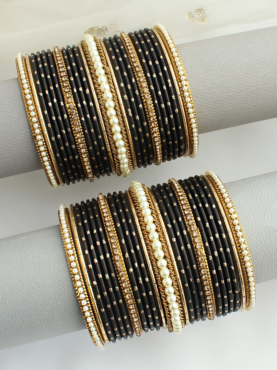 Ruhika Bangle Set /Stack