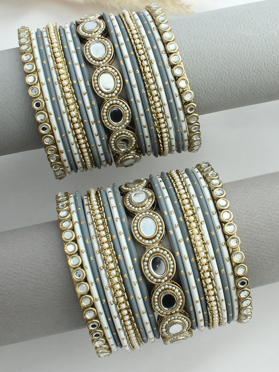 Sravya Bangle Set / Stack-Grey 