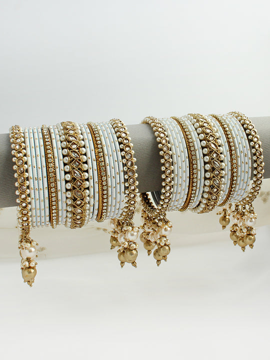 Pranika Bangle Set / Stack-White 