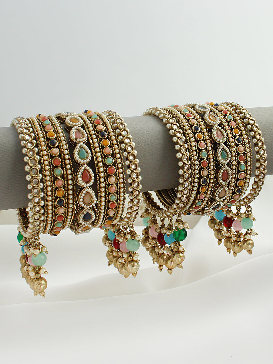 Ishvi Bangle Set / Stack