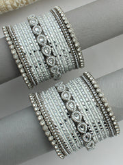 Sana Bangle Set / Stack-White 