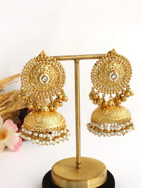 BEAUTIFUL JADAU JHUMKAS.... - Farooqui's Hyderabad Jewellery | Facebook