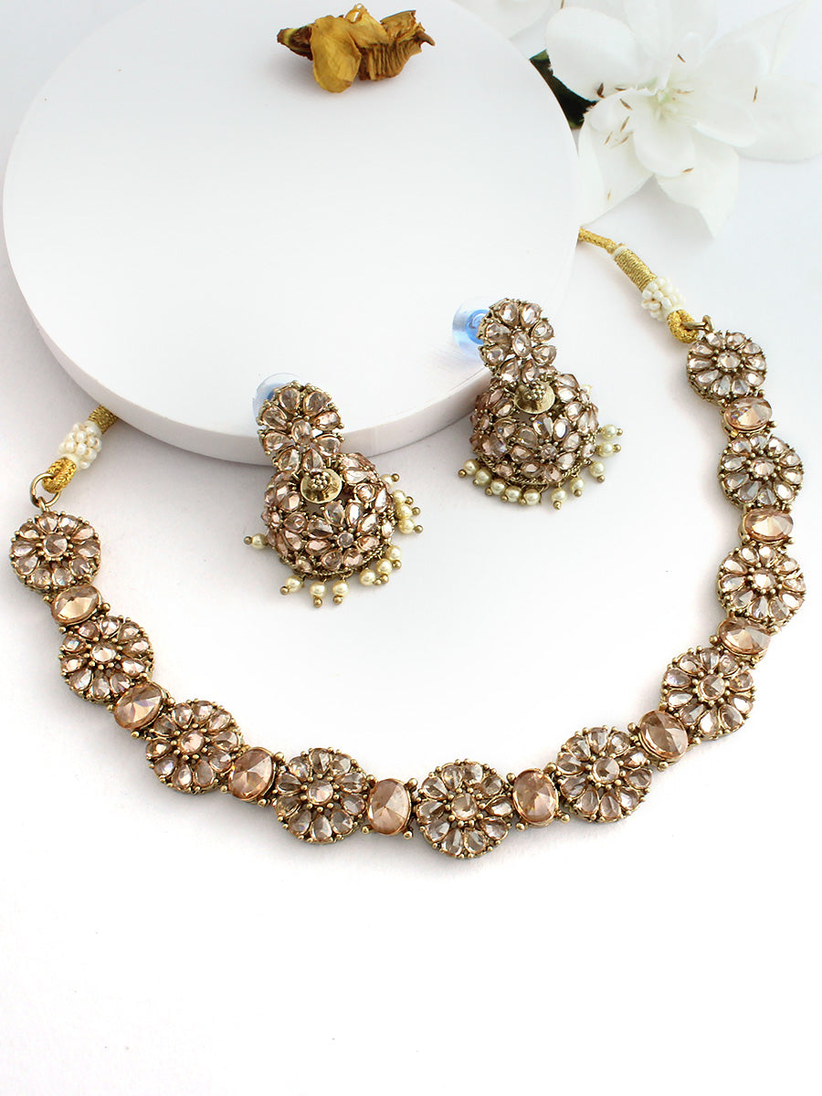 Jaanvi Necklace Set