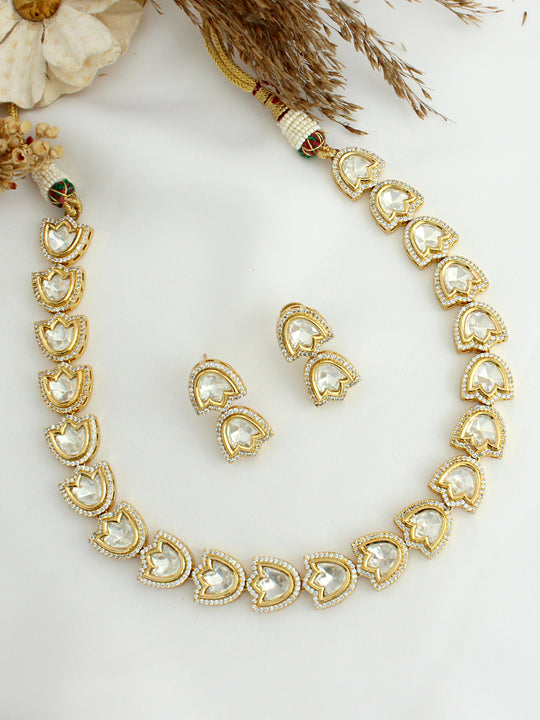 Komal Necklace Set-Gold