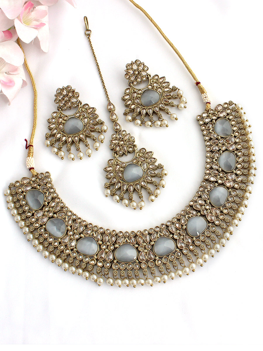 Antra Bib Necklace Set-Grey