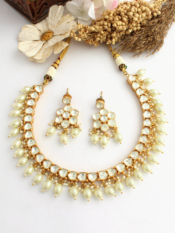 Parul Necklace Set