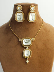 Amaya Pendant Necklace Set