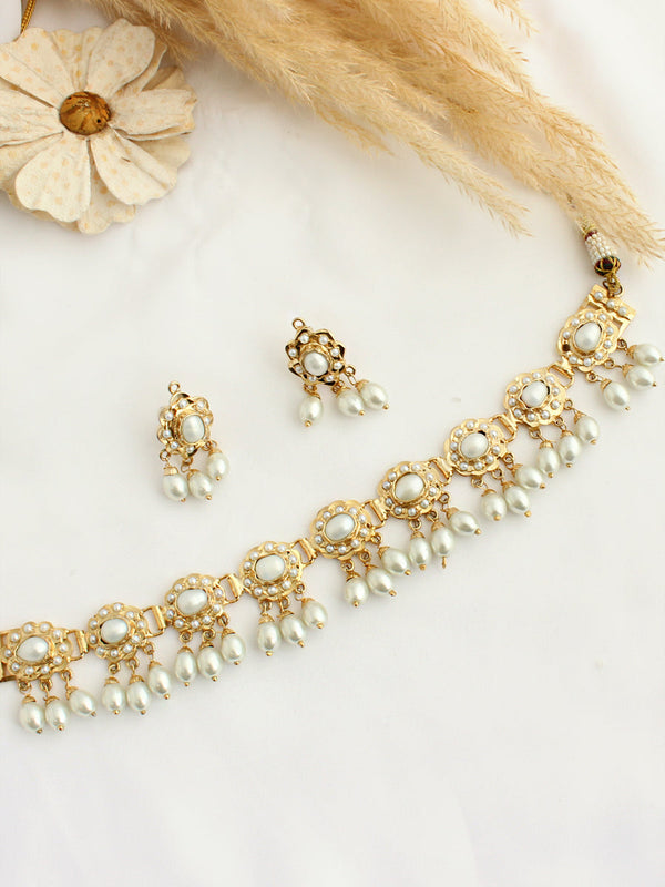 Ayeza Jadau Choker Necklace Set