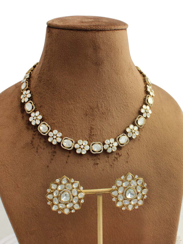 Krishvi Necklace Set