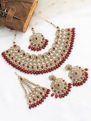 Nivika Bib Necklace Set