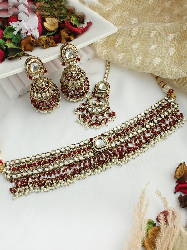 Shanvi Choker Necklace Set