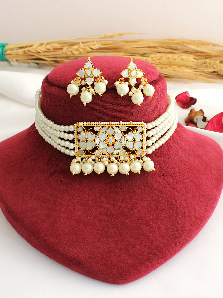 Nishvi Choker Necklace Set