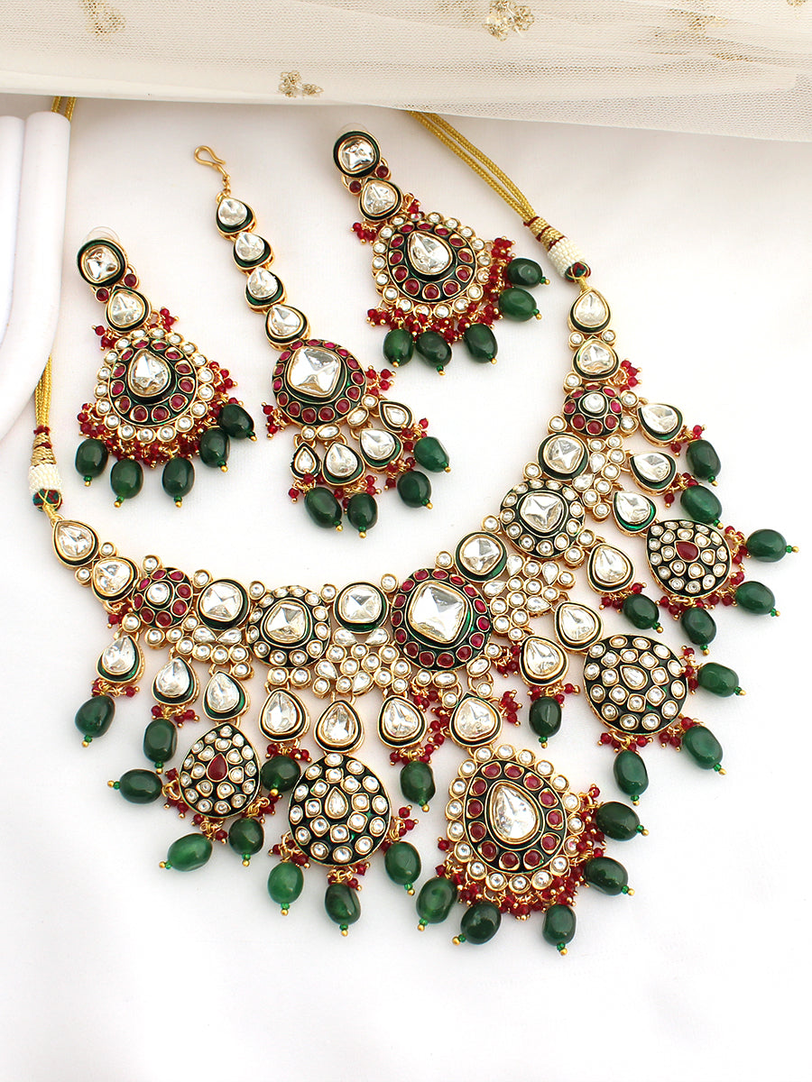 Akshara Choker Necklace Set