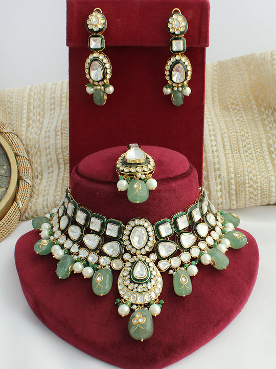 Navisha Necklace Set