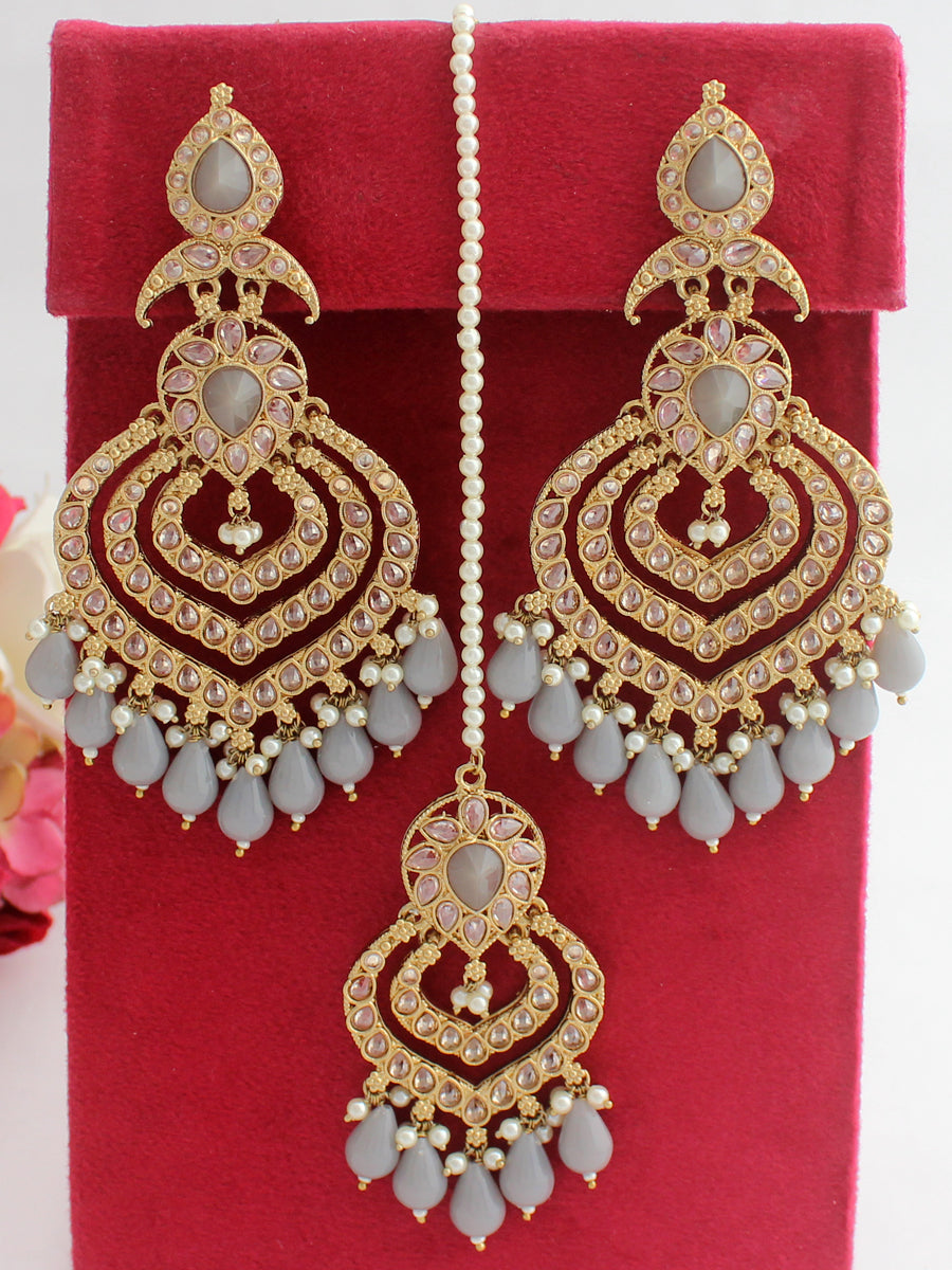 Tikka and earrings on sale set