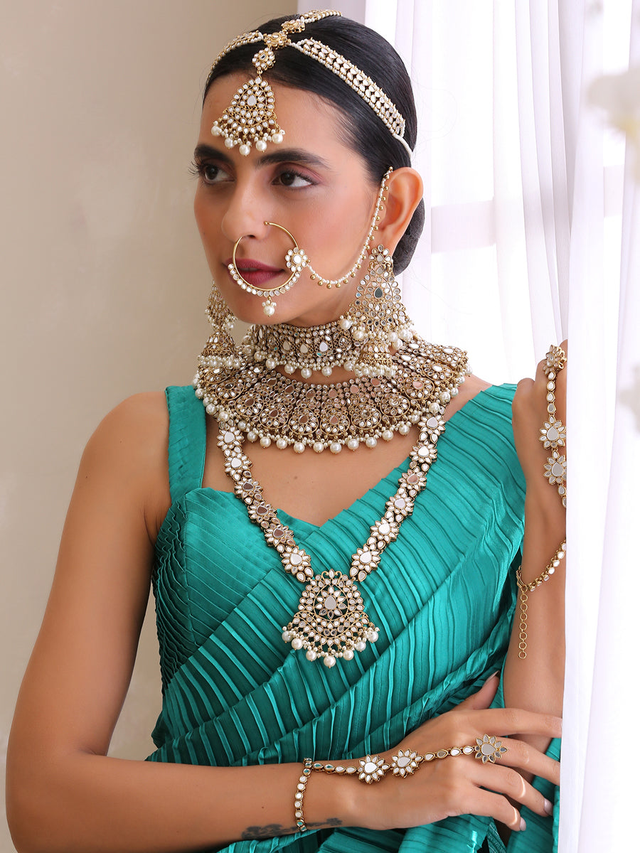 Buy Premium Bollywod Celebrity Parineeti Chopra Manish Malhotra Jewelry  Inspired Emerald Green Mint Polki Kundan Heavy Indian Bridal Jewelry Set  Online in India - Etsy