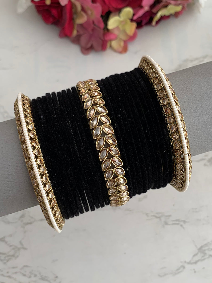 Black bangles online in hands